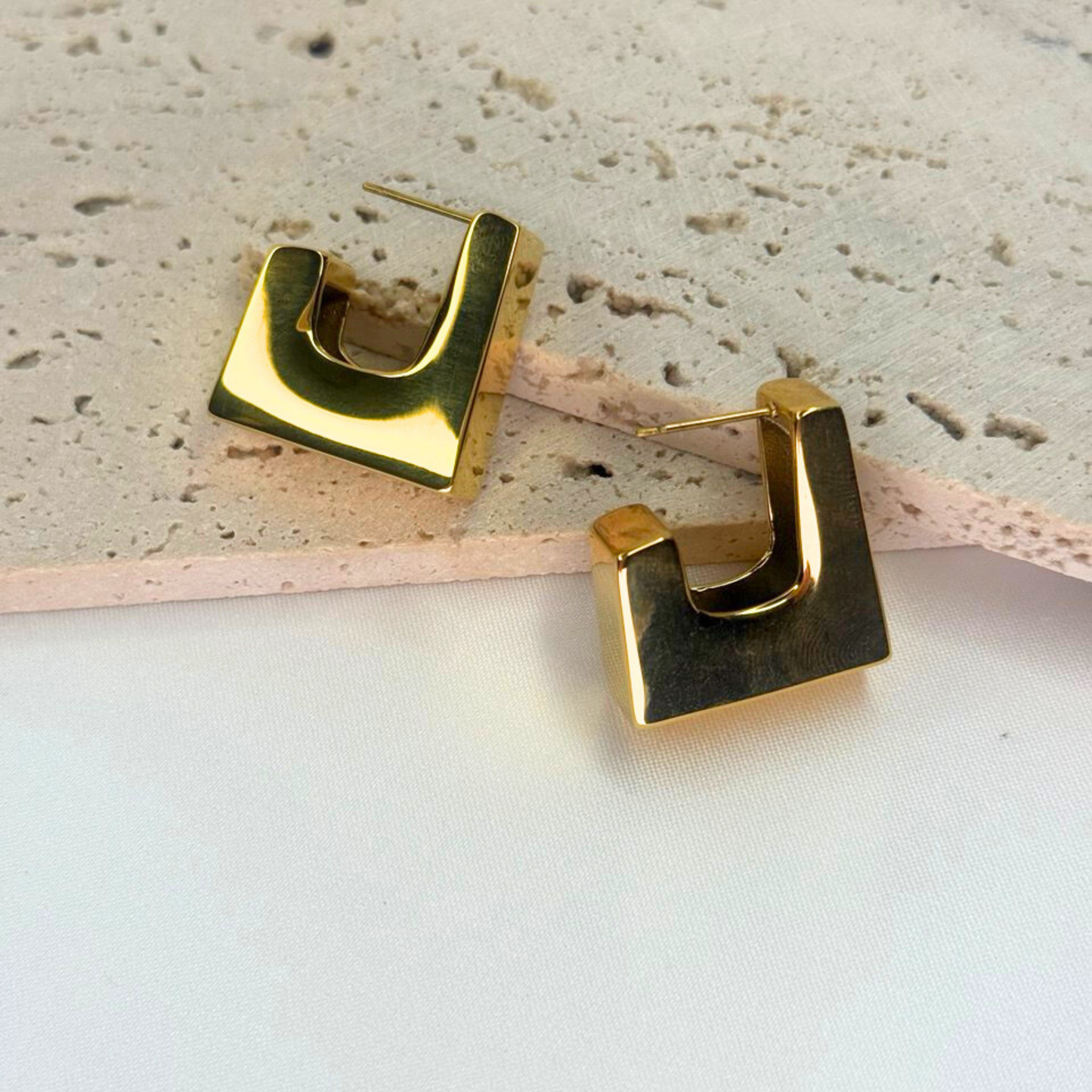 The Sculpted Arch Hoops