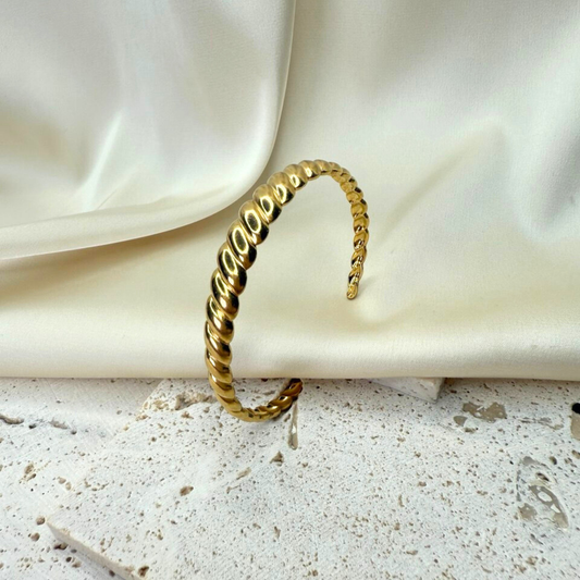 Naples Twist Cuff