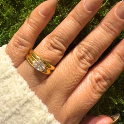 Royal Oval Solitaire