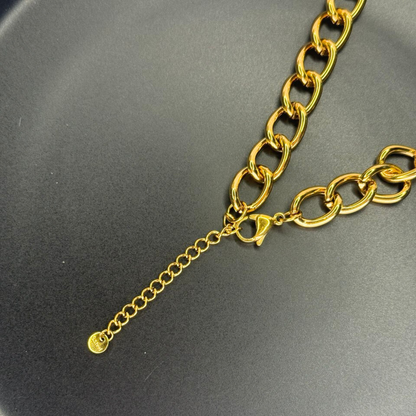 The Charm Link Choker