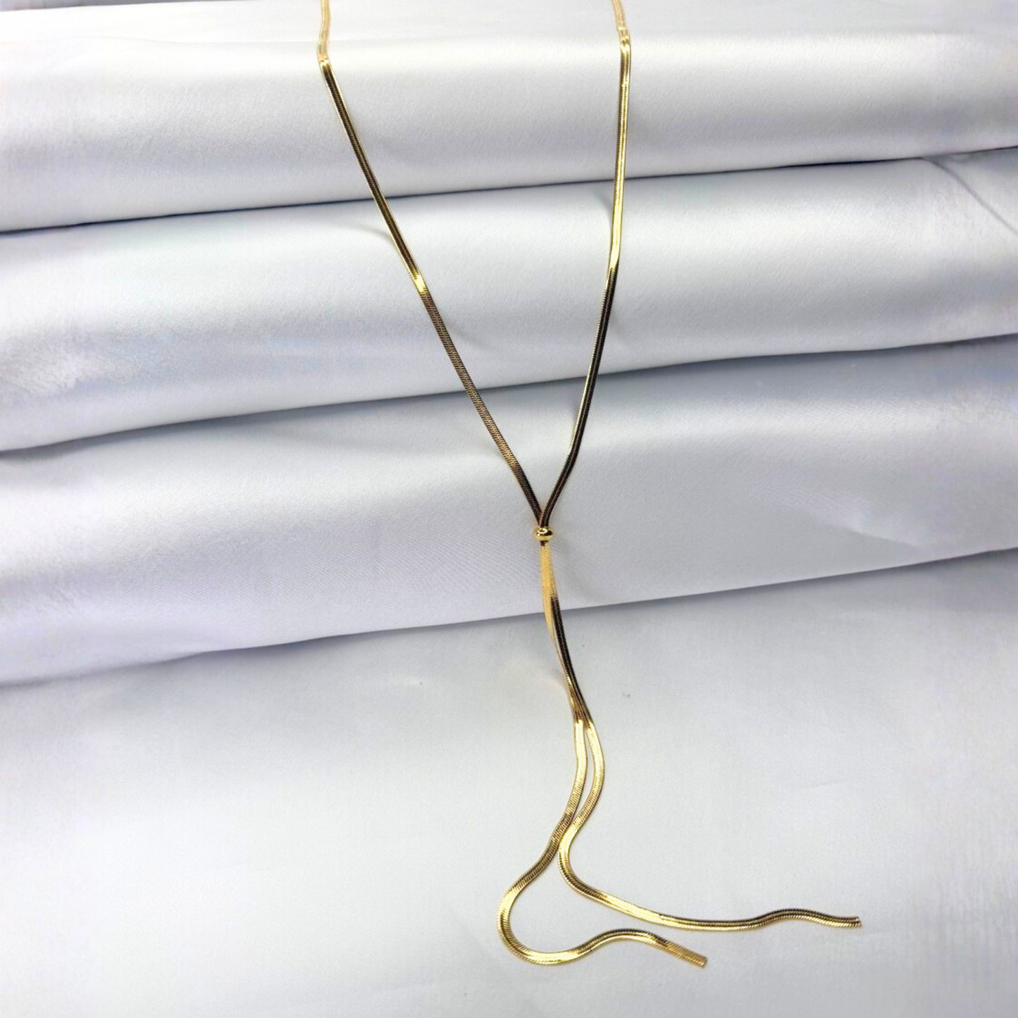 The Flow Knot Lariat