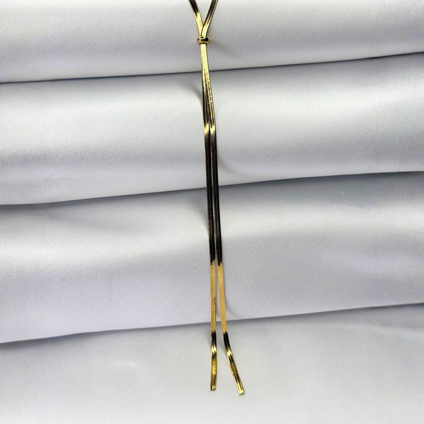 The Flow Knot Lariat