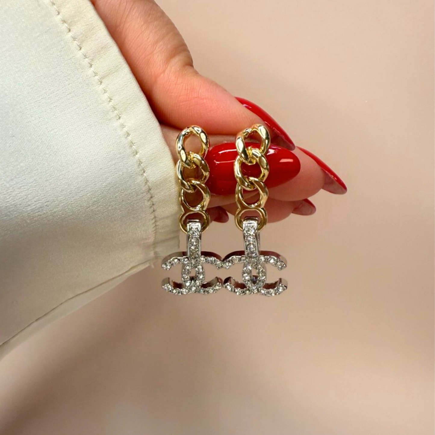 Glamour Chain Dangles