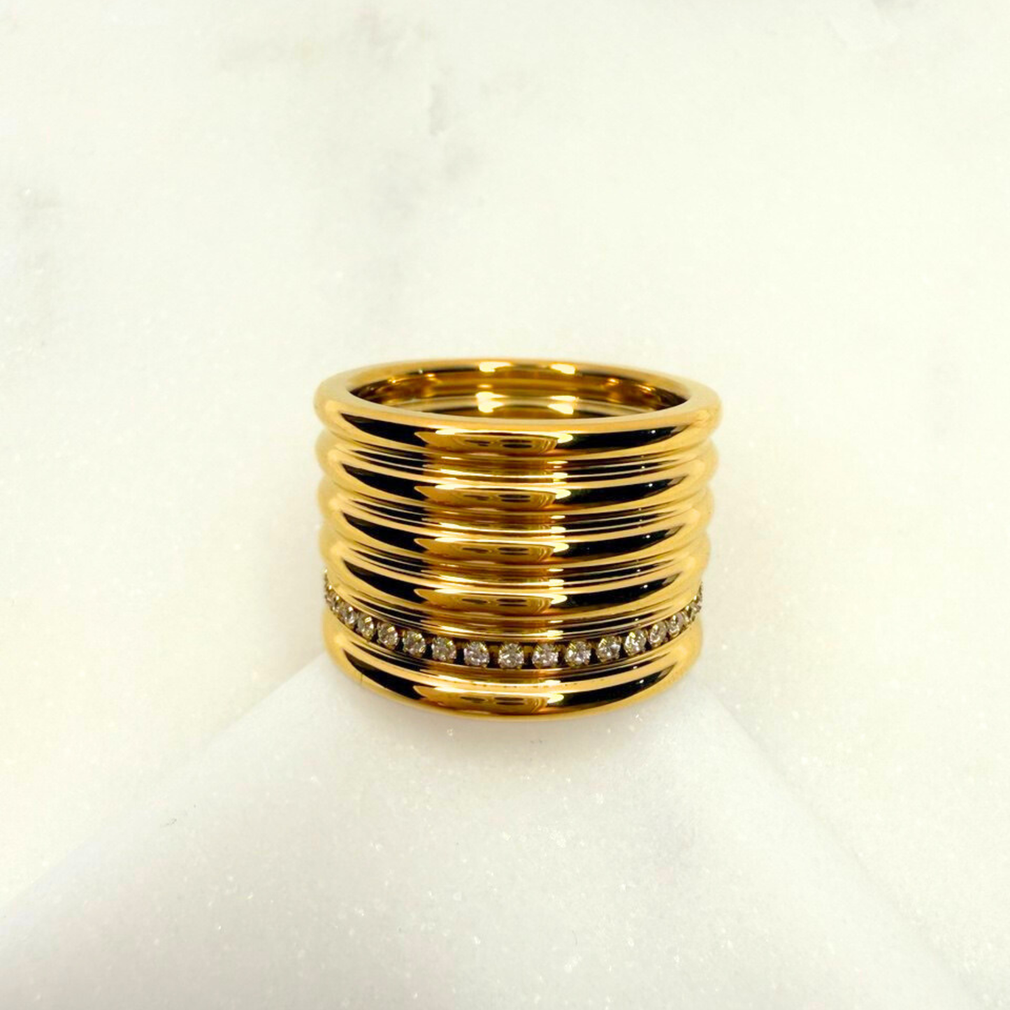 Gold Stacked Rib Band